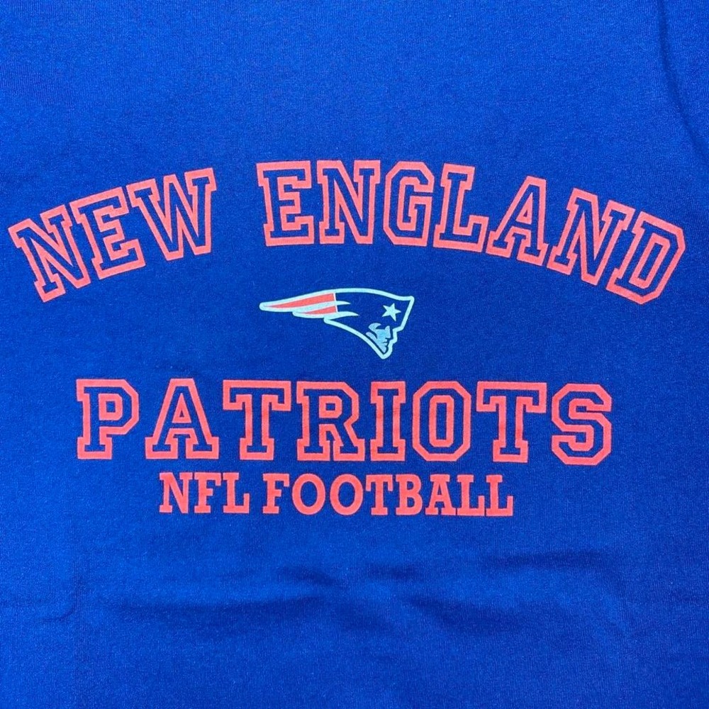 2000s New England Patriots football shirt‎